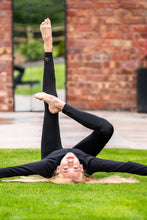 Load image into Gallery viewer, Explore Leggings